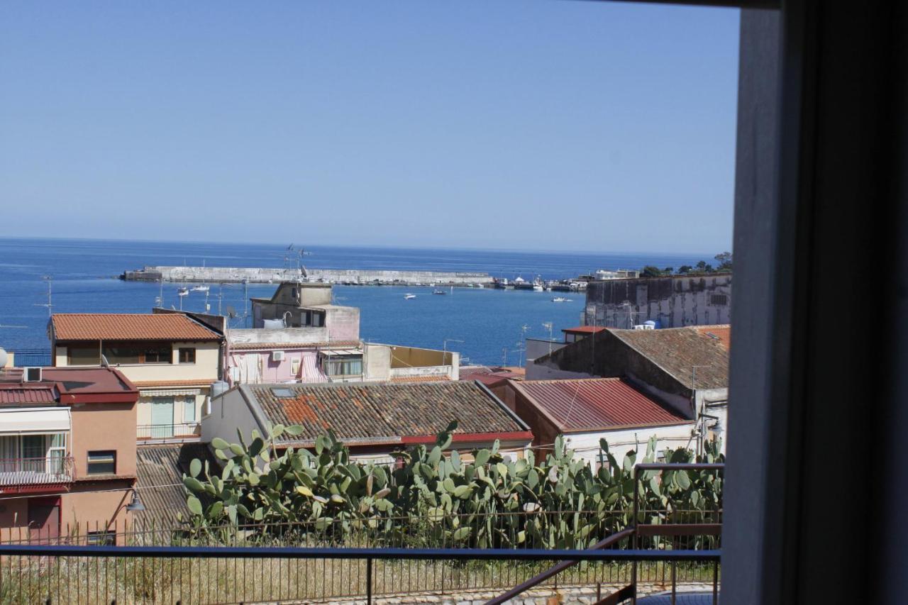 Bed & Breakfast Lighea Giardini Naxos Eksteriør billede