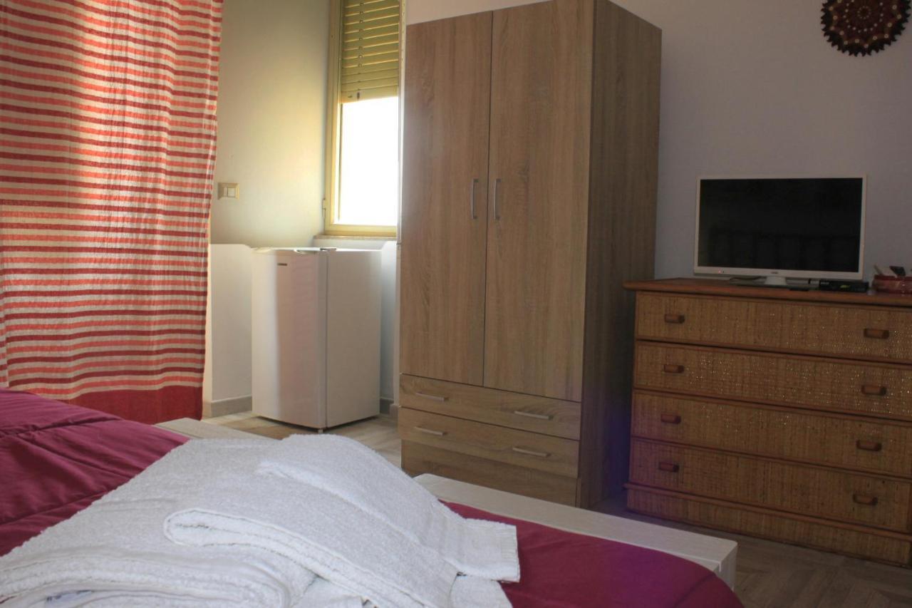 Bed & Breakfast Lighea Giardini Naxos Eksteriør billede