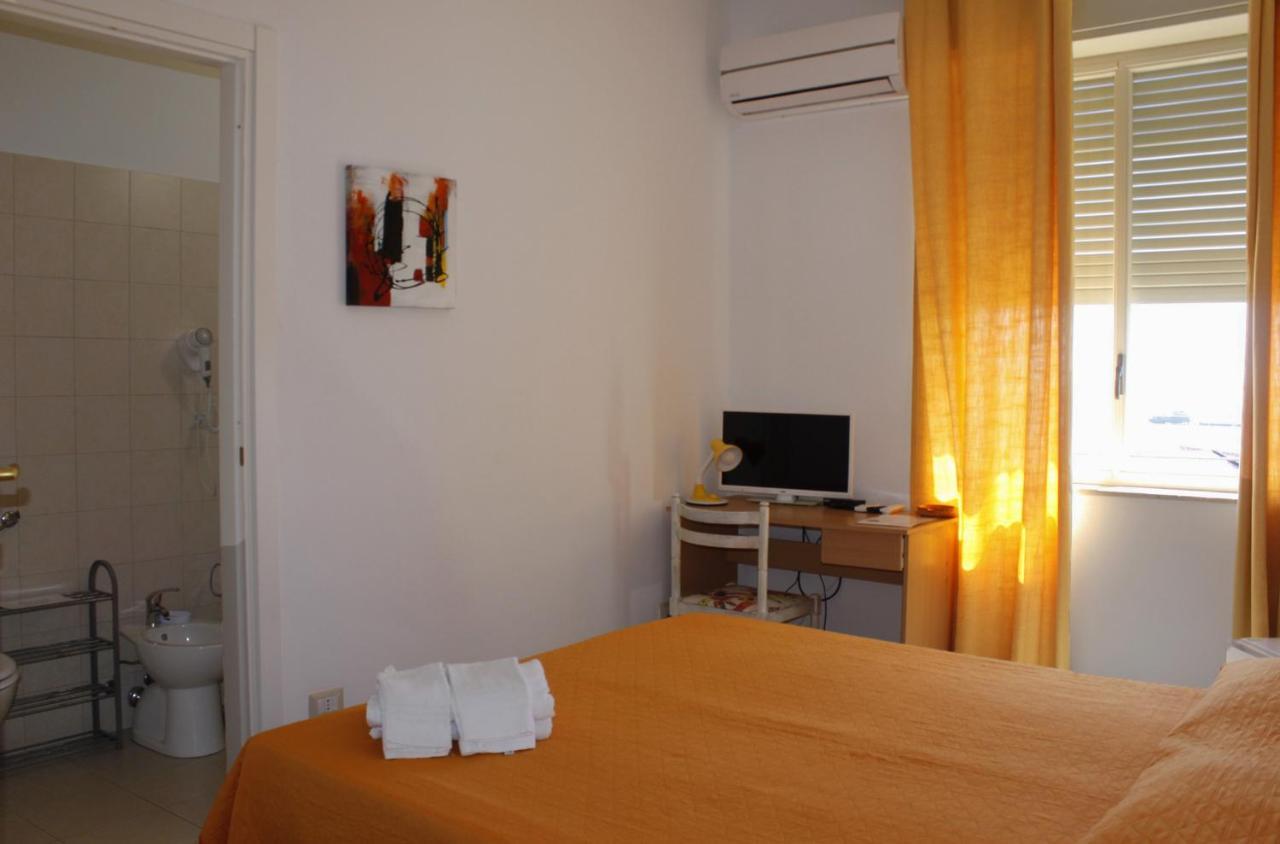 Bed & Breakfast Lighea Giardini Naxos Eksteriør billede