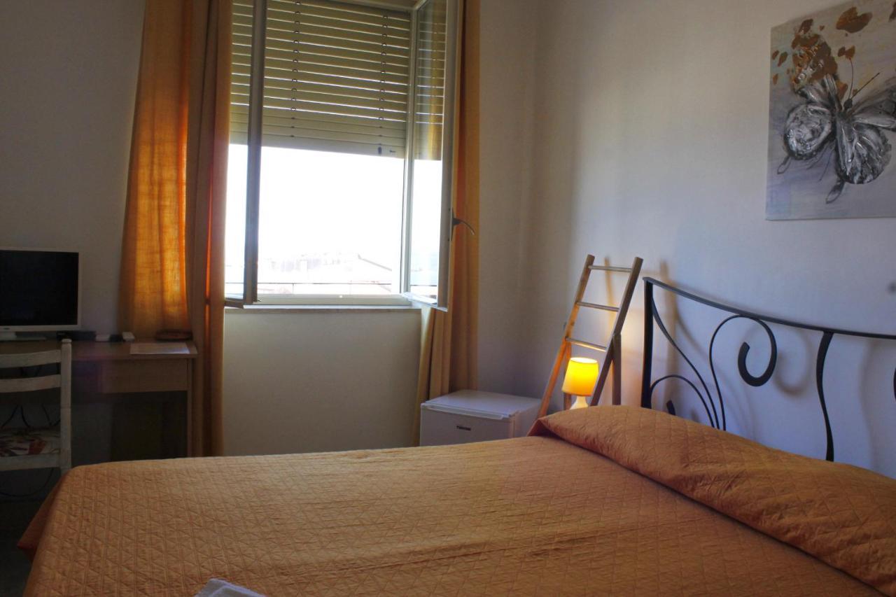 Bed & Breakfast Lighea Giardini Naxos Eksteriør billede