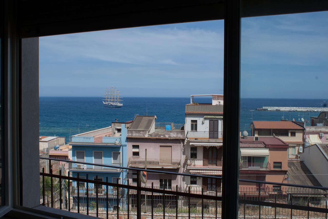Bed & Breakfast Lighea Giardini Naxos Eksteriør billede